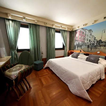 Hr Hotel-3